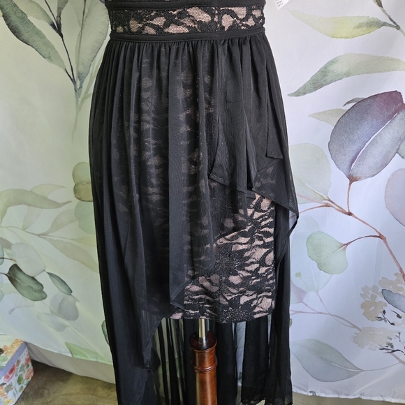 MORGAN & CO | Lace Glitter Keyhole Halter Dress w/ Overskirt in Black sz 2 - Picture 4 of 14